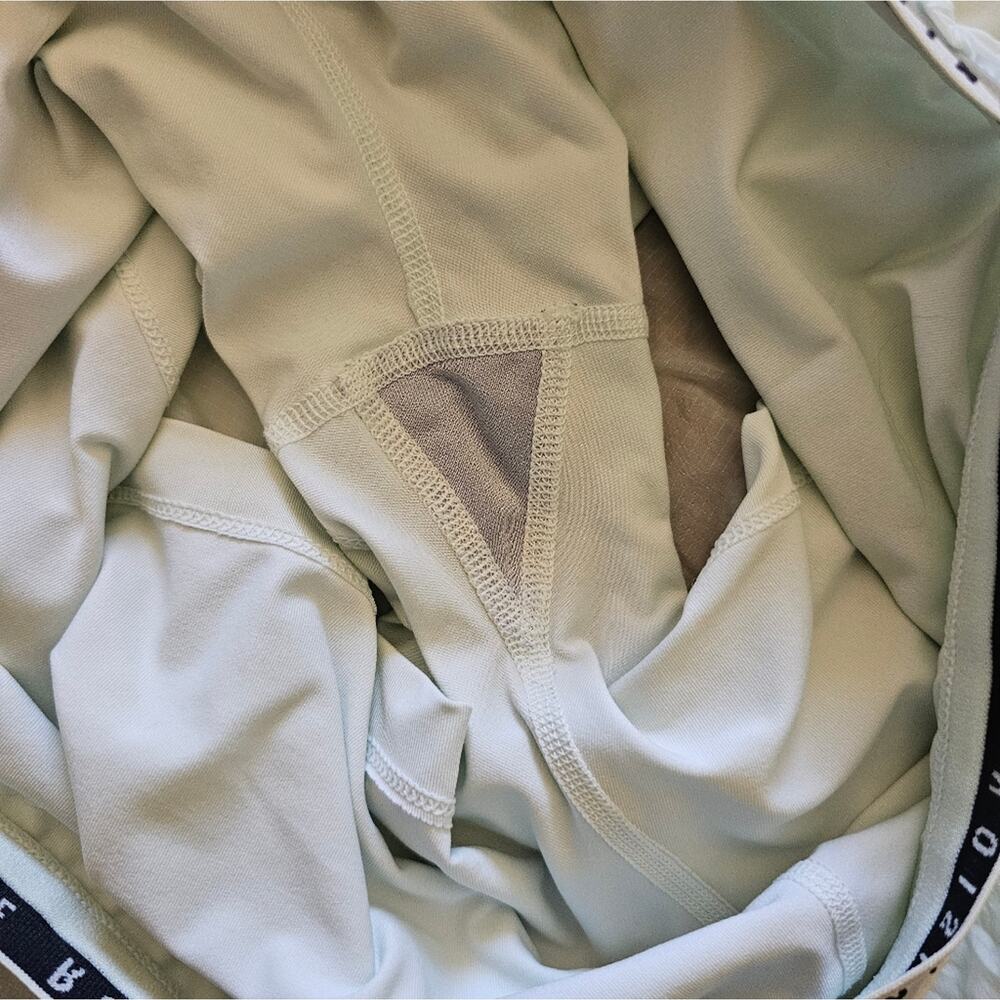 Nike Women's Ice Blue Running Shorts Sz Md - Picture 6 of 6